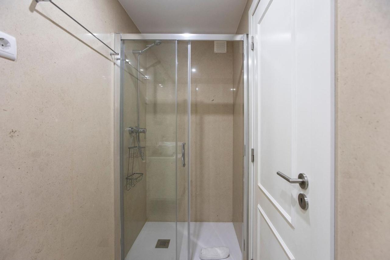City Center 2Br Flat W/ Ac By Lovelystay Porto Exterior foto