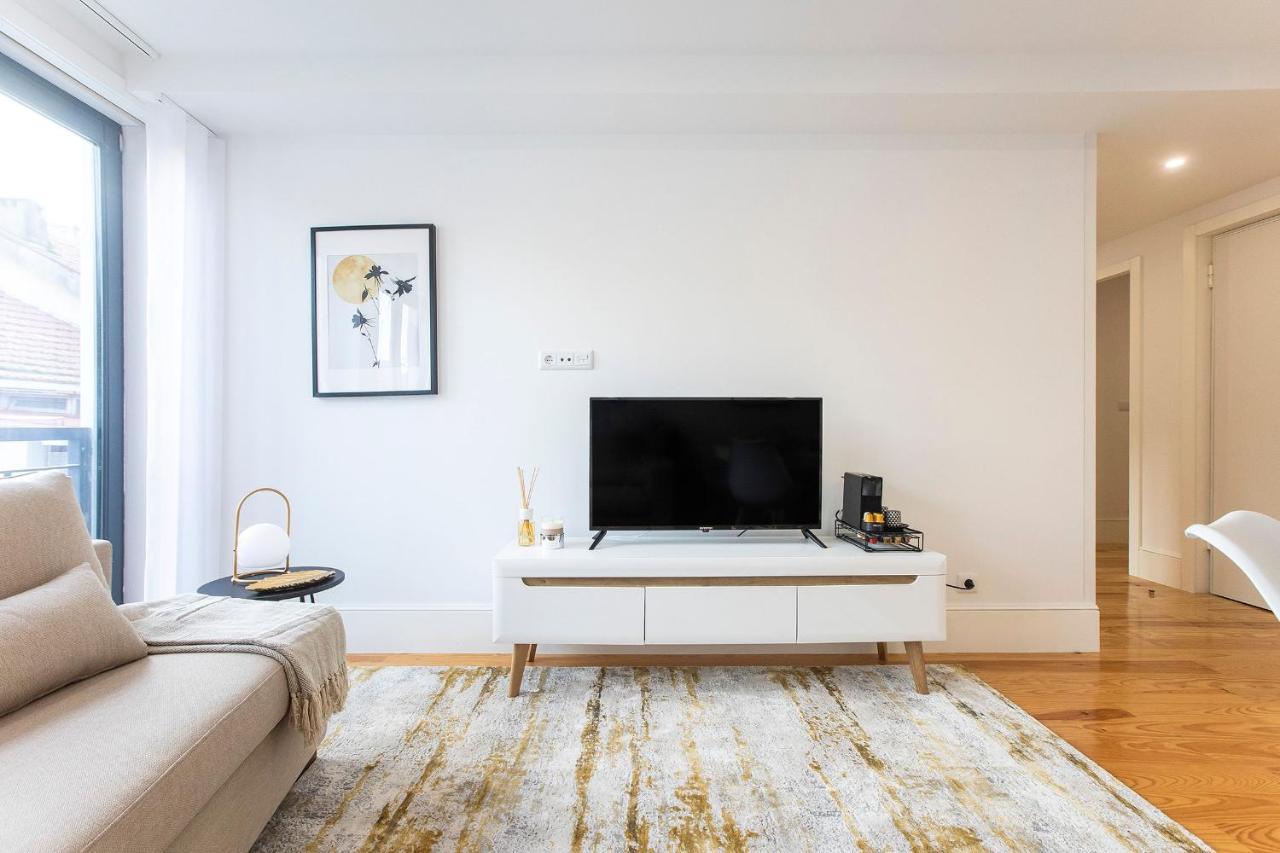 City Center 2Br Flat W/ Ac By Lovelystay Porto Exterior foto